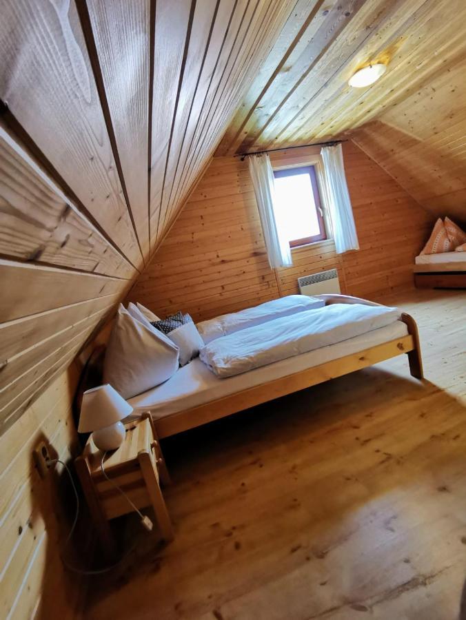 Drevenica Zapadne Tatry S Kupacou Kadou A Krbom Apartamento Žiar Exterior foto